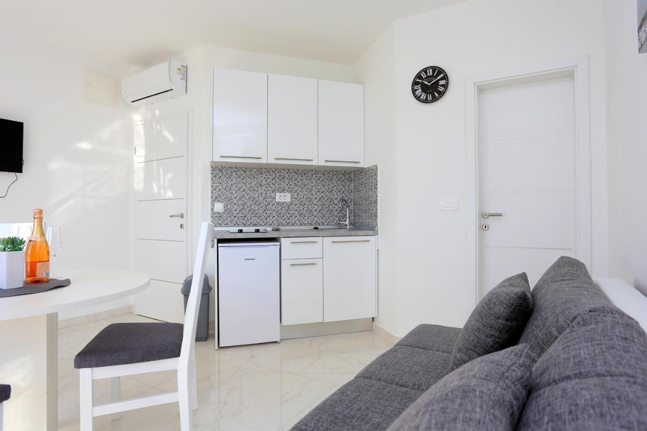 Family Friendly Apartments With A Swimming Pool Zivogosce - Porat, Makarska - 18150 Eksteriør bilde