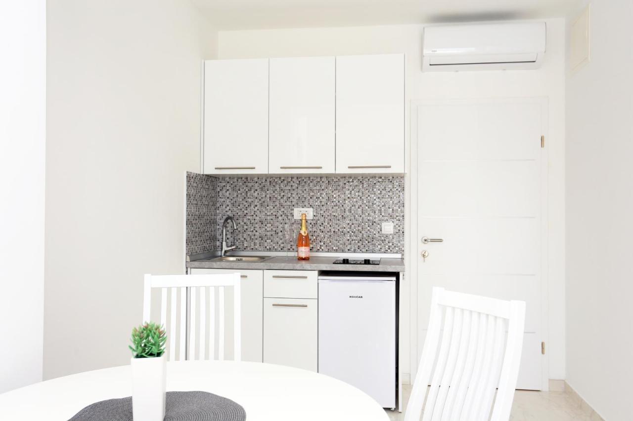Family Friendly Apartments With A Swimming Pool Zivogosce - Porat, Makarska - 18150 Eksteriør bilde